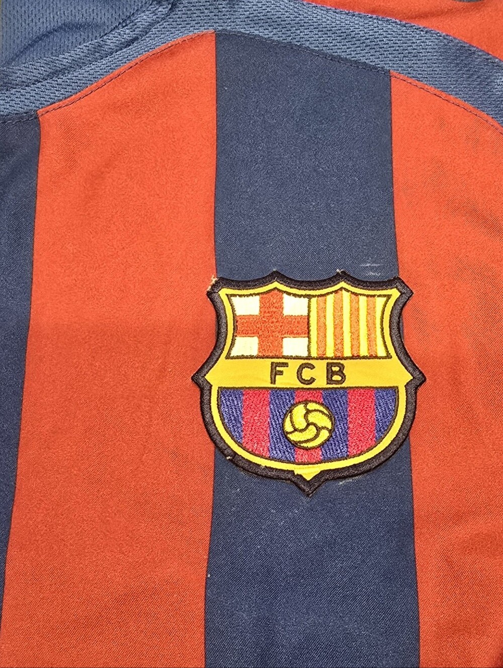 2005 - 2006 Fubal Club Barcelona Blue & Red #3 - Picture 6 of 7